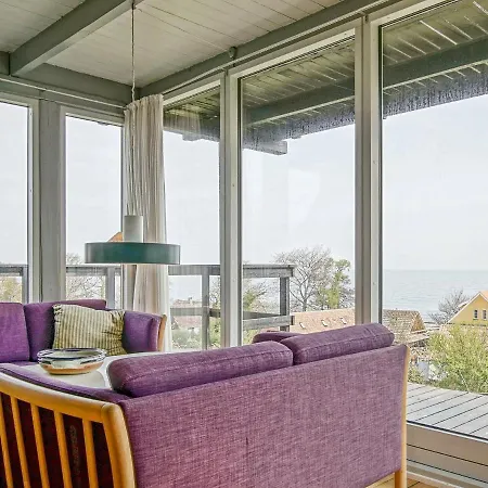 Seaside Escape With Views - By Traum Аллинге
