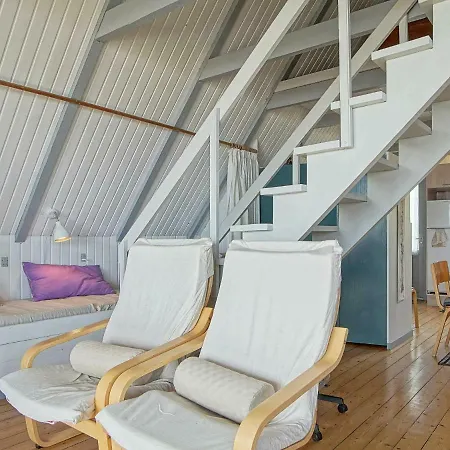 Seaside Escape With Views - By Traum